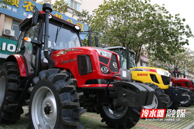 冷水滩 农机销售旺，全力备春耕